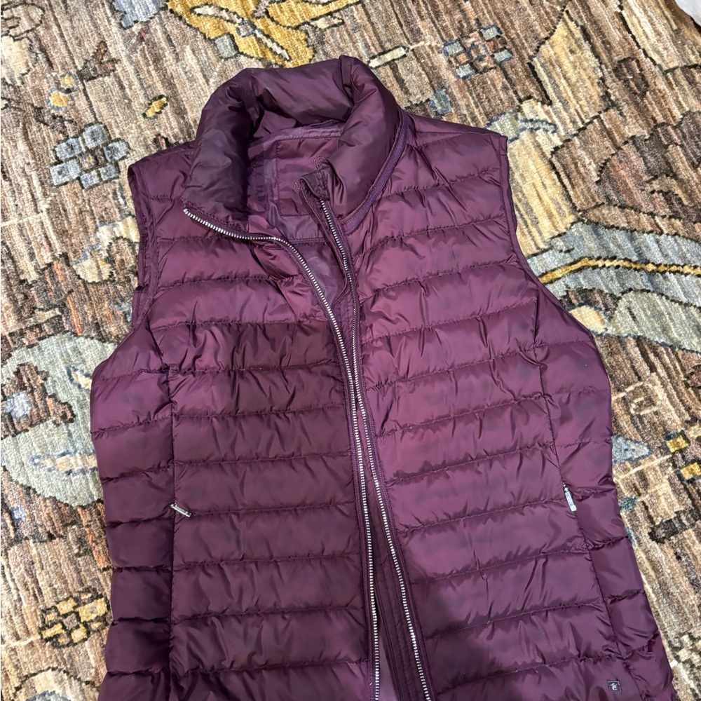 Massimo Dutti Women’s Puffer Vest
